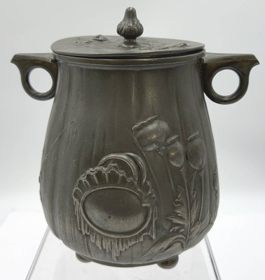 Auktion 365<br>Jugendstil-Deckeldose,  