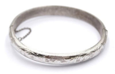 Auktion 350<br>Armreif, Silber gepr., floral ziseliert, 17,2gr., ca. D-6,5cm [1]