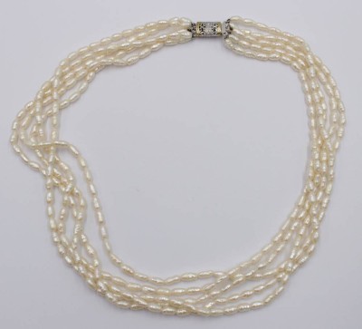 Auktion 350<br>SW-Perlenkette, 5reihig, ca. L-45cm [1]