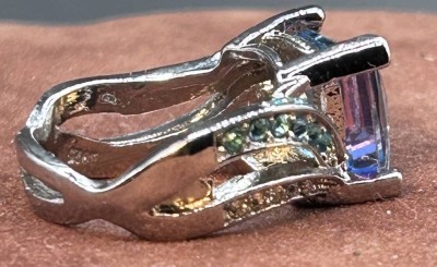 Auktion 350<br>Silberring mit dreifarbigen Stein-925-, seitlich grüne, rosa und klare Steine, RG 54, 5,9 gr [1]