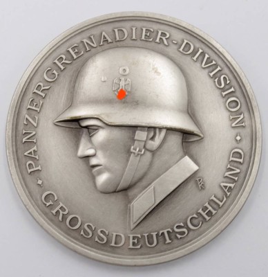 Auktion 350<br>Medaille, Panzergrenadier-Division Grossdeutschland, D-6,5cm [1]
