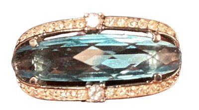 Auktion 350<br>Silber-925- Anhänger (für Collier?), Blautopas,umringt von klaren Steinen, L-3,5 cm , 7,2 cm [1]