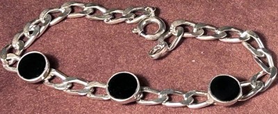 Auktion 350<br>Silber-Armband-925- mit 3 schwarzen Steinen, L-19 cm,  10,4 gr. [1]