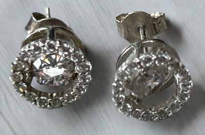 Auktion 350<br>Paar Silber-925- Ohrstecker mit klaren Steinen [1]