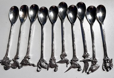 Auktion 350<br>10x Silber Kaffeelöffel, Griffende mit Wildvögel, ungedeutete Punzen in Laffe, L-12,5 cm, ca. 160 gr. [1]