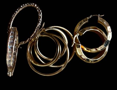 Auktion 350<br>3 Paar grosse Modeschmuck Ohrhänger bzw. Creolen,, 1x mit Strass, vergoldet, neuwertig [1]
