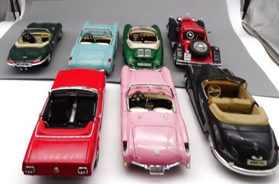 Auktion 350<br>7x div. Modellautos, Burago etc., hpts. 1:18, einige Kleinteile (hpts. Seitenspiegel) fehlen [1]