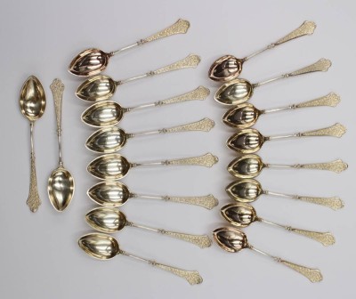 Auktion 366<br>18x Moccalöffel, Silber 800-, tw. vergoldet, ca. 180 gr., L-11,2 cm [1]