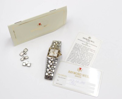 Auktion 366<br>RAYMOND WEIL Parsifal Damen-Armbanduhr in Stahl/Gold, Ref. 9790, Quarz, guter Zustand, Papiere anbei, ca. 2 x 2cm [1]