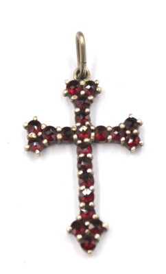 Auktion 351<br>Kreuz-Anhänger, Granat, Silber (gepr.)1,3gr., L-3cm [1]