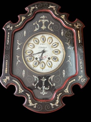 gr. französische  Wanduhr , intarsiert mit Perlmutt, um1860, 65x50 cm, T-15 cm, gut erhalten, Werk nicht geprüft [1]