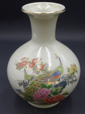 Auktion 351<br>China Vase mit Vogeldekor, 70-er Jahre, H-26 cm, [1]