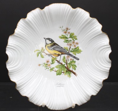 Auktion 352<br>Schale, Tettau Atelier, mittig Kohlmeise, H-5,2cm D-28cm [1]