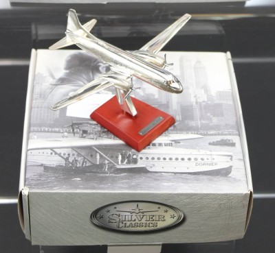 Auktion 352<br>Flugzeugmodell, Silver Classics, Convair CV-340-1951, orig. Karton, ca. B-15cm [1]