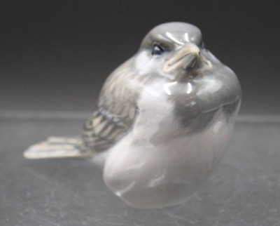 Auktion 352<br>Kleiner Spatz Royal Copenhagen, Nr.1519 , H-5,5cm L-9cm [1]