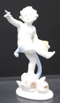 Auktion 352<br>Monatsfigur, Metzler &  Ortloff, Schmetterling bestossen, H-13cm [1]
