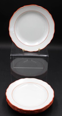 Auktion 352<br>5x Kuchenteller, Meissen Schwertermarke, Koralle,  je 2 Schleifstriche, D-18cm [1]