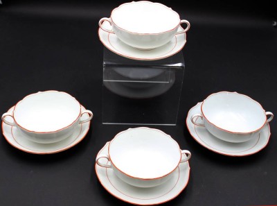 Auktion 352<br>4x Suppentassen m. U.T., Meissen Schwertermarke, Koralle,  je 2 Schleifstriche,  1x Tasse mit Altriss uns 1x mit Chip, Tassen H-5,3cm [1]