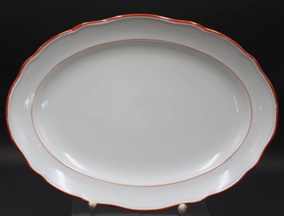 Auktion 352<br>ovale Platte, Meissen Schwertermarke, Koralle,  2 Schleifstriche,  29,5 x 21,5cm [1]