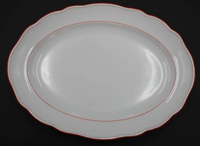 Auktion 352<br>ovale Platte, Meissen Schwertermarke, Koralle, 2 Schleifstriche, H-5cm B-35,5cm L-26,5cm [1]