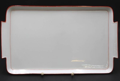Auktion 352<br>Tablett, Meissen Schwertermarke, Koralle,  2 Schleifstriche, 37,5 x 22cm [1]