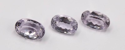 Auktion 352<br>2 helle rosafarbene Kunzite, 22,6ct, [1]