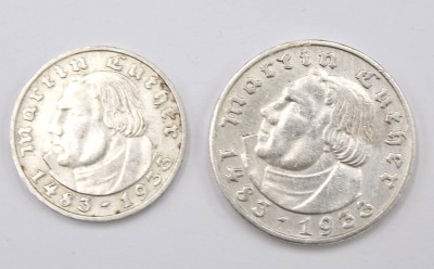 Auktion 352<br>2x Reichmark-Münzen, 1933, 2 u. 5 Mark, Luther, zus. 21,8gr., D-2,5/2,8cm [1]
