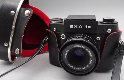 Auktion 352<br>Spiegelreflex Kamera Exa 1c mit Carl Zeiss Tessar 2,8/50  Objektiv [1]