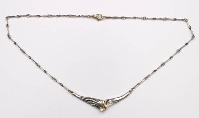 Auktion 352<br>835er Silber-Collier, besetzt mit 2 klaren Steinen, 12,1gr., L-40cm, Schließe wohl erneuert [1]