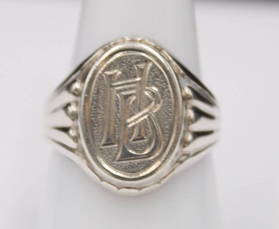 Auktion 352<br>835er Herren-Ring, monogrammiert 