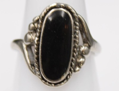 Auktion 352<br>Silber-Ring mit Onyx, älter,  4,9gr., RG 54 [1]