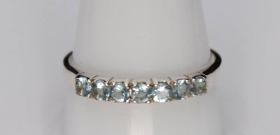 Auktion 352<br>925er Silber-Ring, hellblaue Steine, 2,3gr., RG 66, [1]