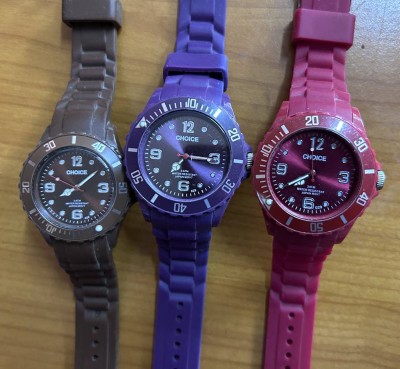 Auktion 352<br>3x neuwertige Quartz Armbanduhren 