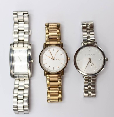 Auktion 352<br>3x div. Damen-Armbanduhren, 2x DKNY u. 1x Michael Kors, Quartzwerke nicht geprüft,  getragene Erhaltungen [1]