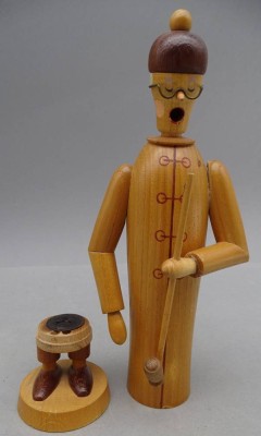 Auktion 352<br>Erzgebirge Räuchermännchen, H-21 cm [1]