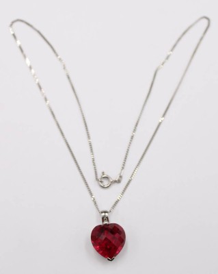 Auktion 353<br>925er Anhänger mit rotem facett. Stein an 835er Kette, zus. 7,7gr., L-44cm Anh. L-2,3cm [1]