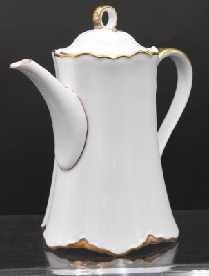 Auktion , Kaffeekanne, Hutschenreuther, Goldrand, H-23,5cm