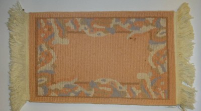 Auktion 353<br>kl. China Teppich, 66x41 cm [1]