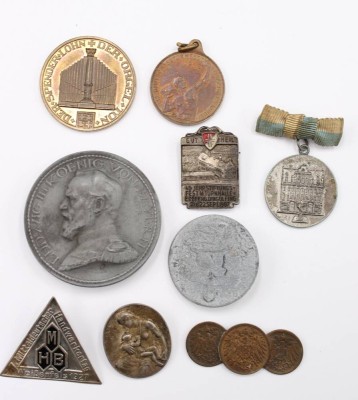Auktion 353<br>9tlg. Konvolut div. Medaillen, Abzeichen, untersch. Epochen, Größte D-5,2cm [1]