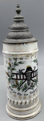 Auktion 366<br>alter Feuerwehr-Krug mit gravierten Zinndeckel, in Boden Lithophanie, gut erhalten, wohl um 1920, H-27 cm [1]