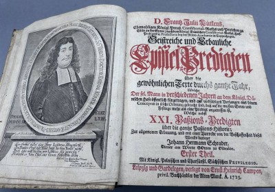 Auktion 372<br>Predigten-Buch von Dr. Franz Julii Lütkens, 1725, Pergament Einband der Zeit, Altersspuren [1]