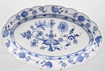 Auktion 364<br>ovale Platte, Stadt Meissen, Zwiebelmuster, 44 x 29cm [1]
