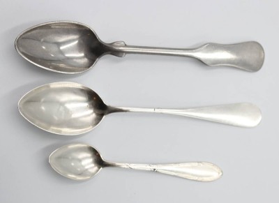 Auktion 354<br>3x kl. Löffel, 2x 800er Silber (29,8gr), ca. L-15,5cm [1]
