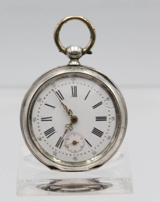 Auktion 355<br>Taschenuhr um 1900, Silbergehäuse, Schlüsselwerk läuft, D-4,6cm [1]