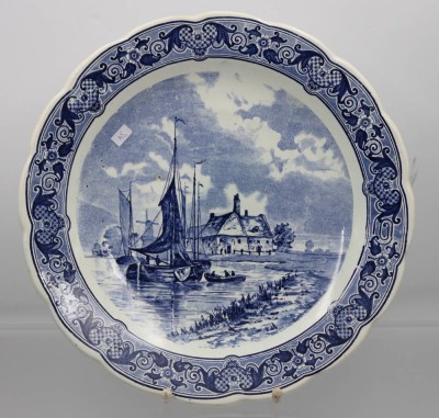 Auktion 355<br>Wandteller, Royal Sphinx, Delft's, D-30,8cm [1]