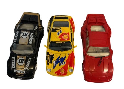 Auktion 355<br>3x Porsche Modelle 1:24, Burago etc. [1]