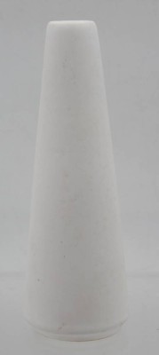 Auktion 356<br>konische Vase, Bontjes van Beek, weisse Glasur, signiert [1]