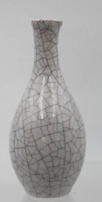 Auktion 363<br>FRIDEGART GLATZLE  Entwurf, Vase um 1960, Karlsruher Majolika, Craquelee-Dekor, H-16,5 cm [1]