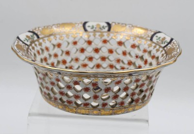 Auktion 356<br>ovale Korbschale, Christine Cano by Nelson, handbemalt, H-7,5cm B-21,8cm [1]