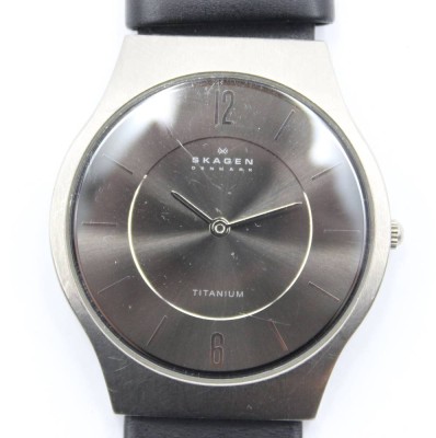 Auktion 356<br>Armbanduhr, Skagen Titanium, Quartzwerk nicht geprüft, getragene Erhaltung, D-3,4cm [1]